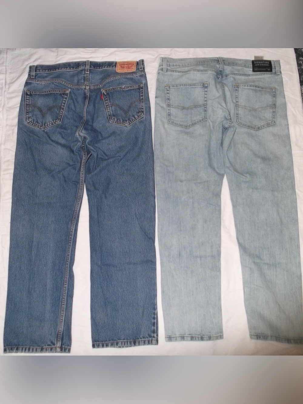 Lot of 2 Levi’s 36x32 505 Medium Wash & Signature Light Wash Straight Leg Jeans